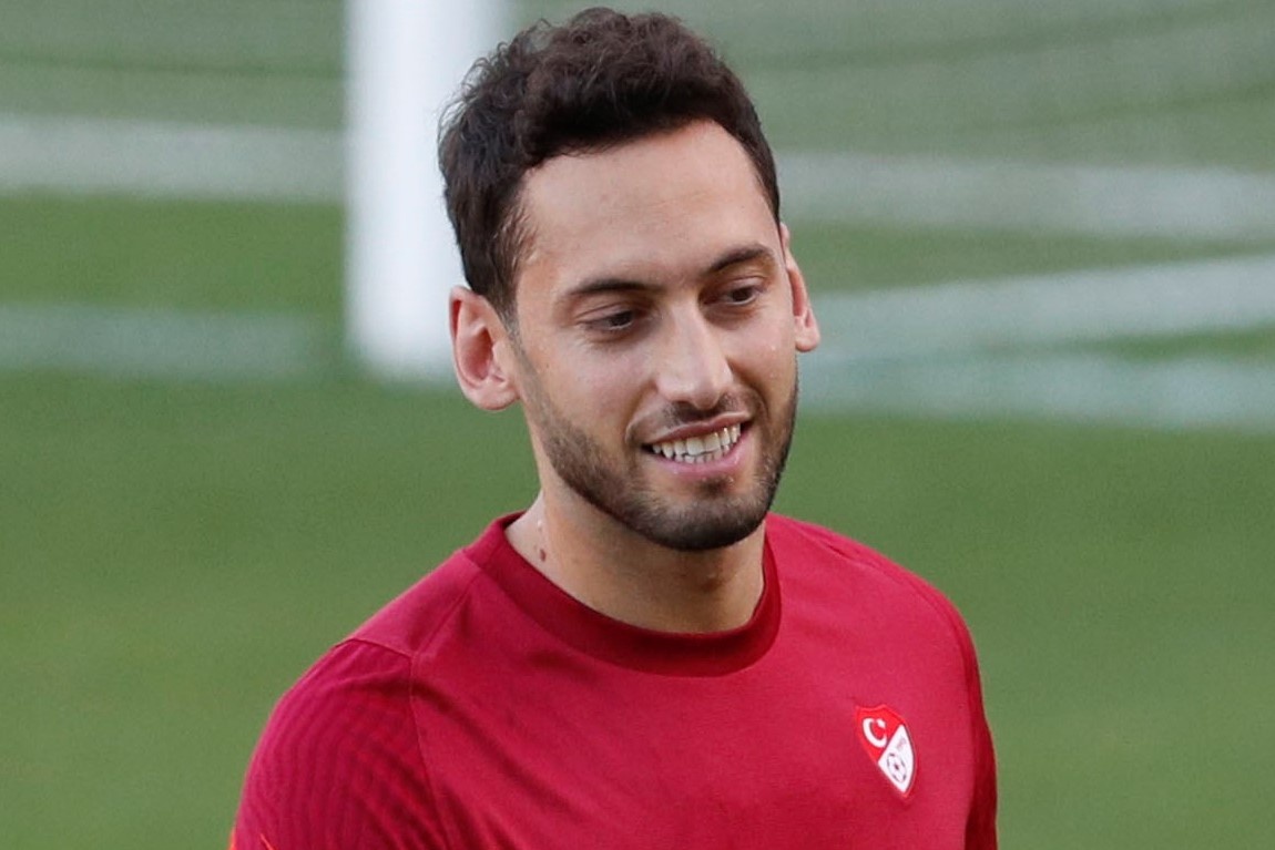 Inter Milan chieu mo nguoi thay the Eriksen hinh anh