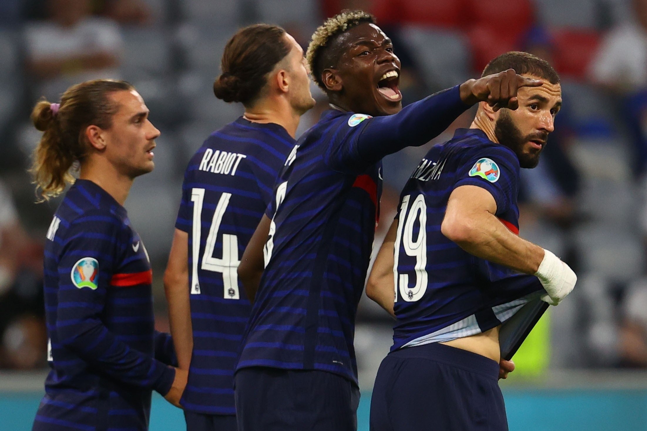 Phap hoa Bo Dao Nha anh 4