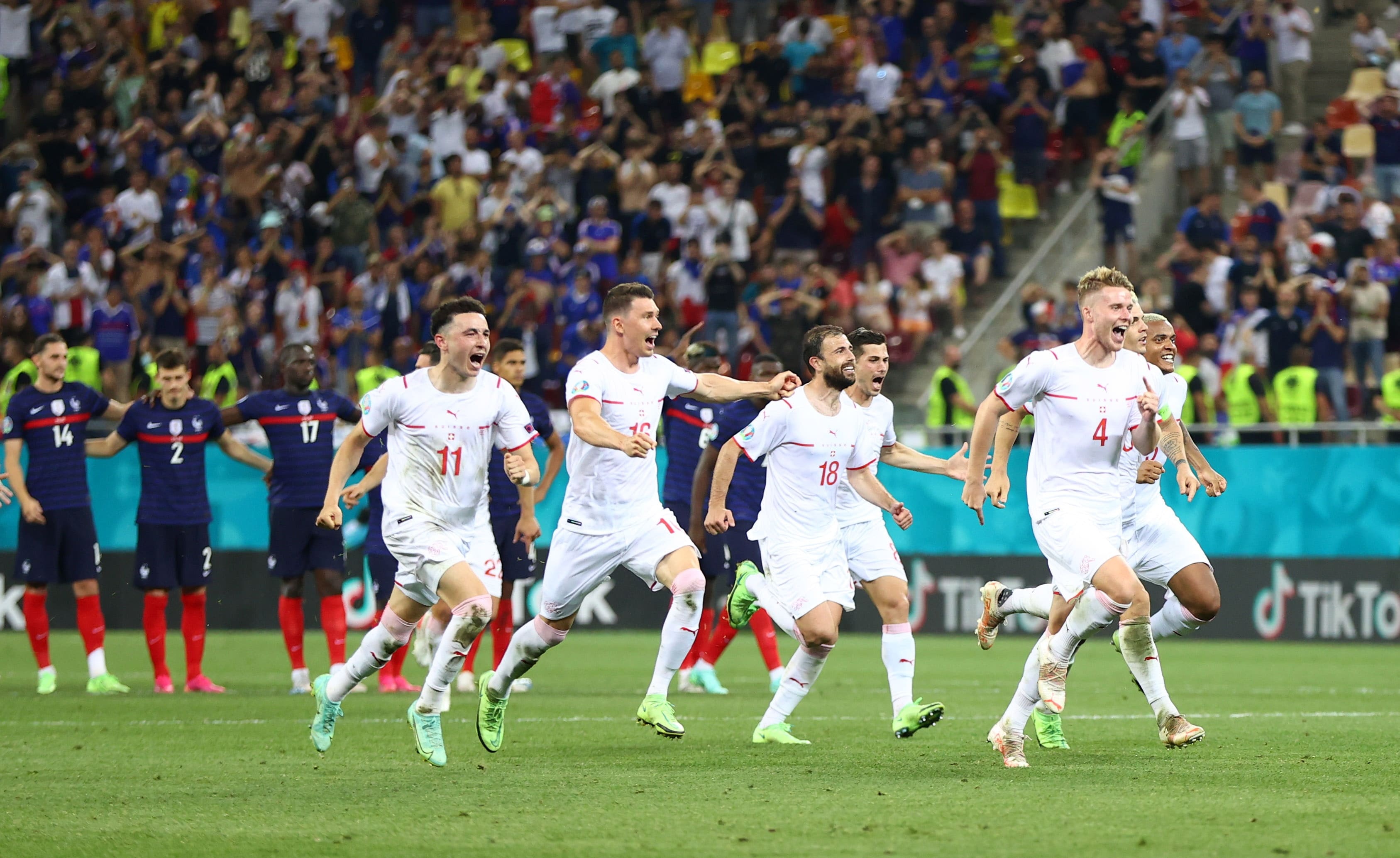 Phap bi loai khoi Euro anh 4