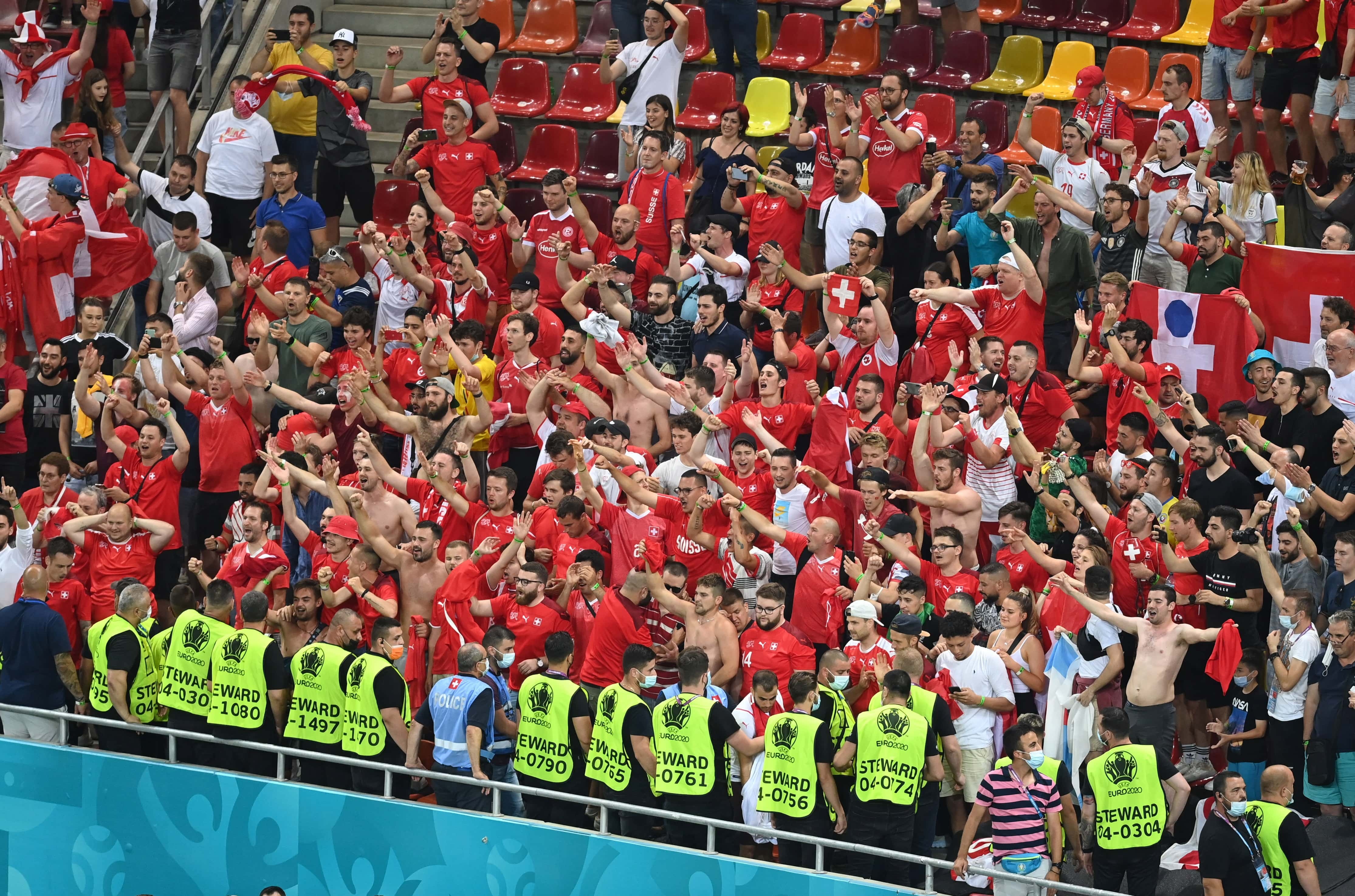 Phap bi loai khoi Euro anh 1