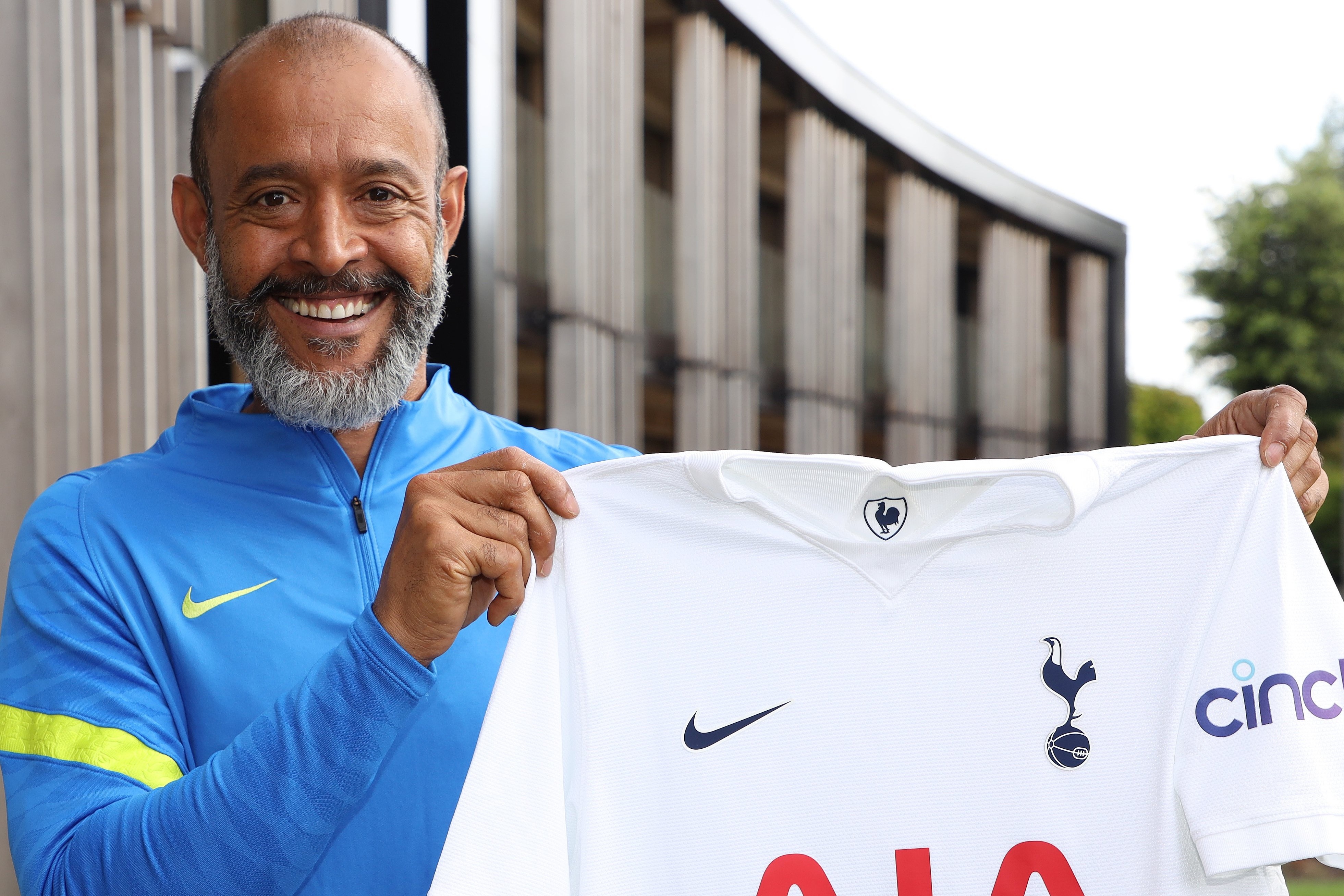 Tottenham co huan luyen vien moi hinh anh