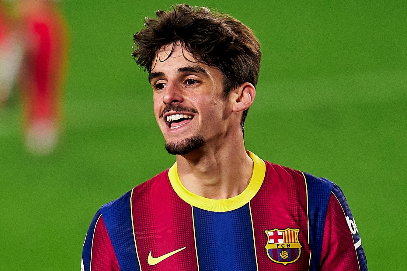 Barca cho muon cau thu nguoi Bo Dao Nha hinh anh