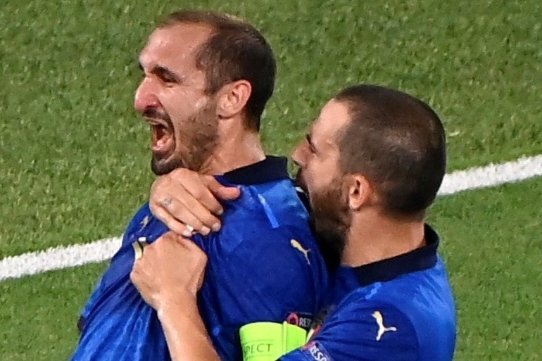 Mancini: 'Chiellini - Bonucci la cap trung ve hay nhat the gioi' hinh anh