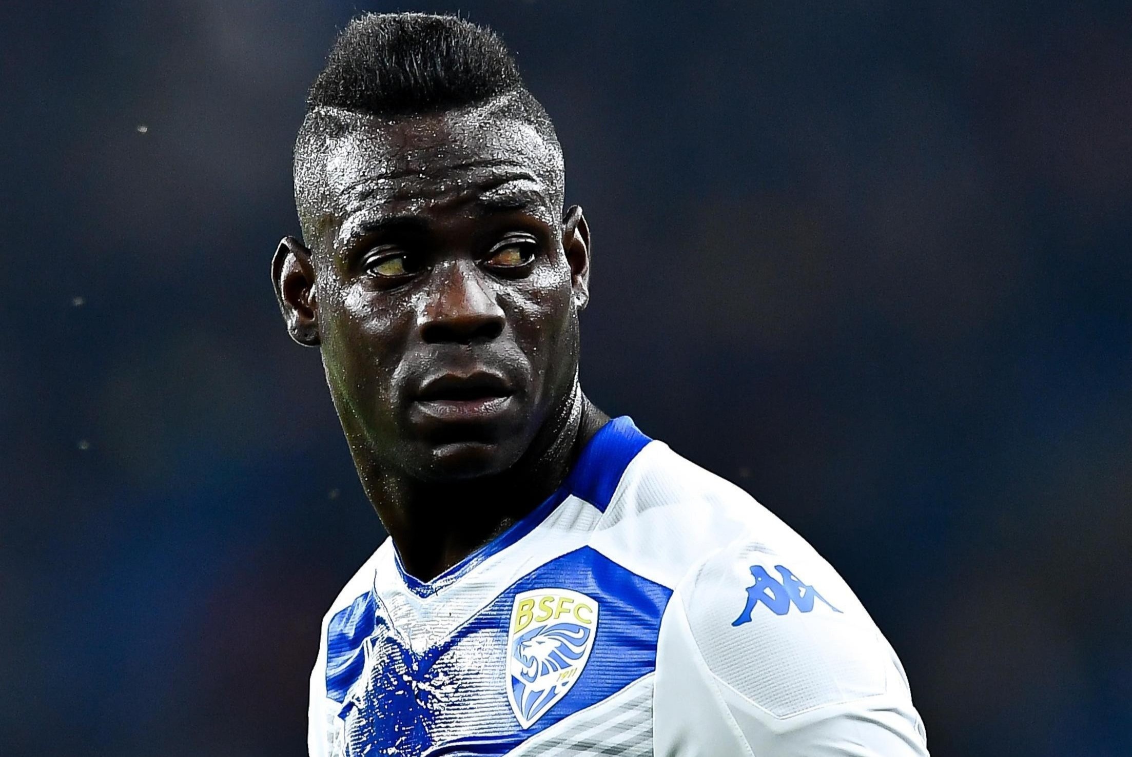 Balotelli sap co ben do moi hinh anh