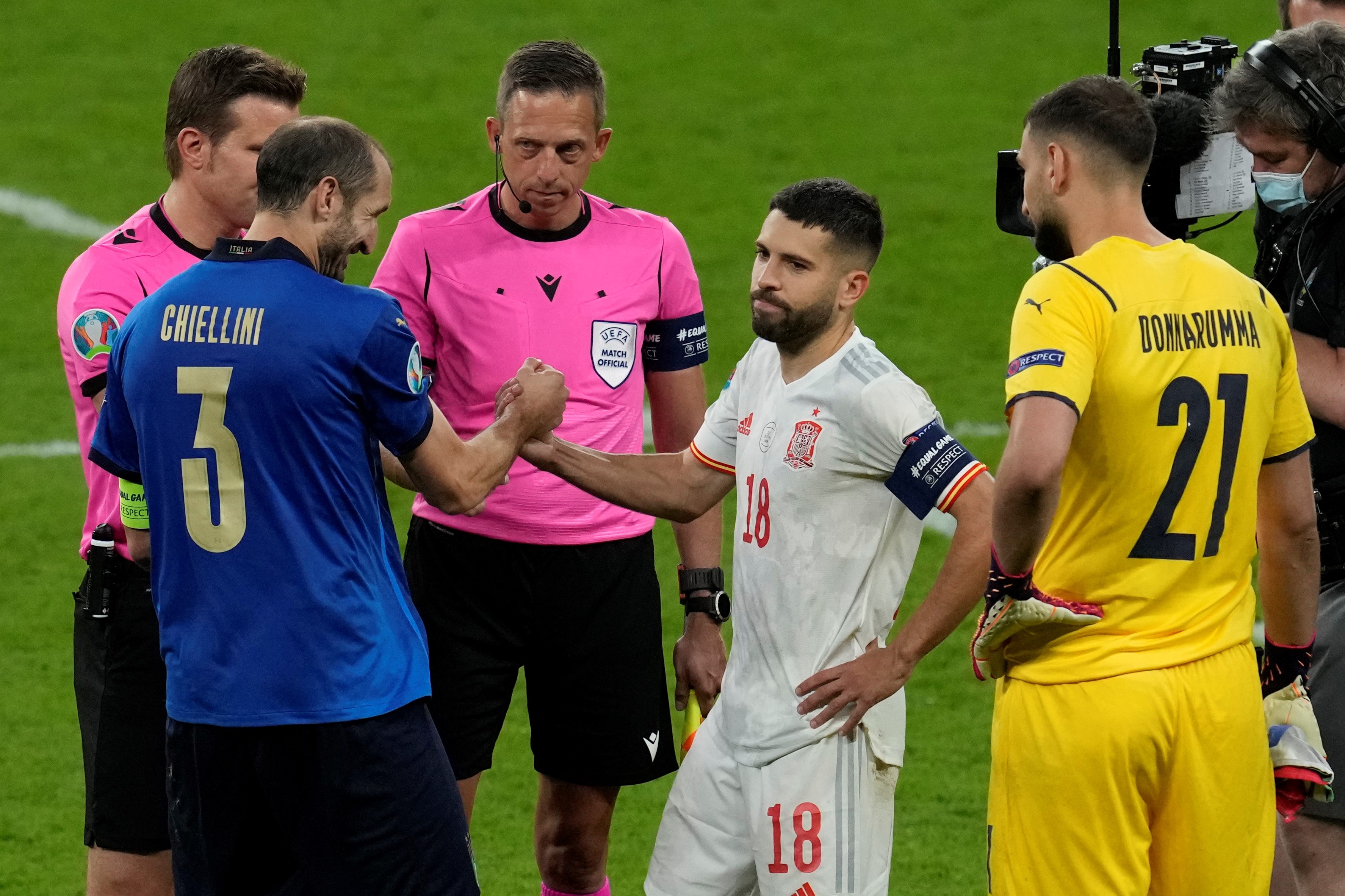 Y vao chung ket anh 5