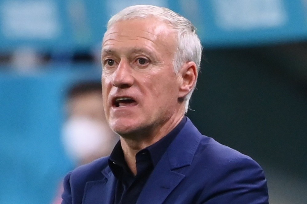 Tuong lai HLV Deschamps duoc dinh doat sau 3 phut hinh anh