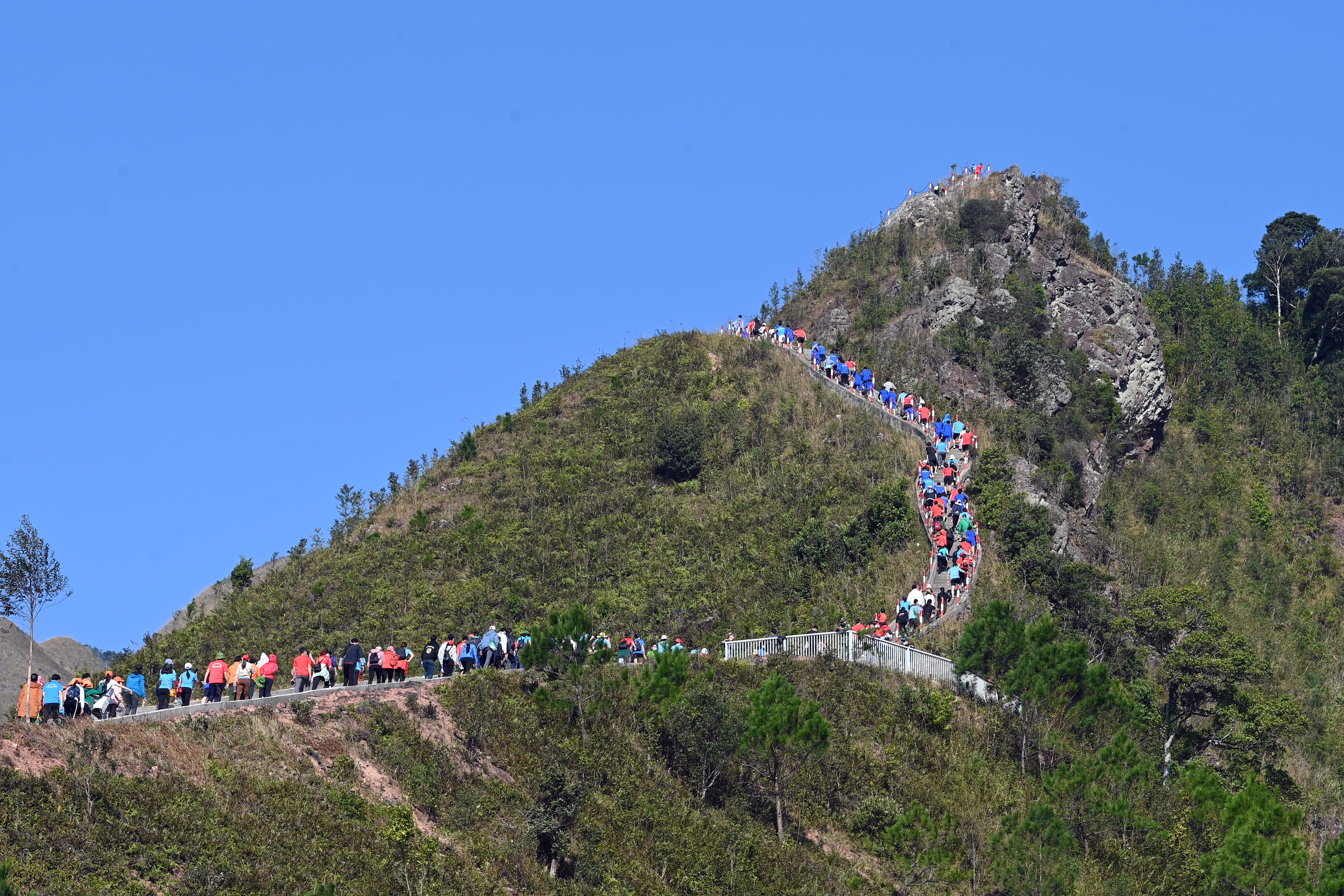 Le hoi Binh Lieu anh 1