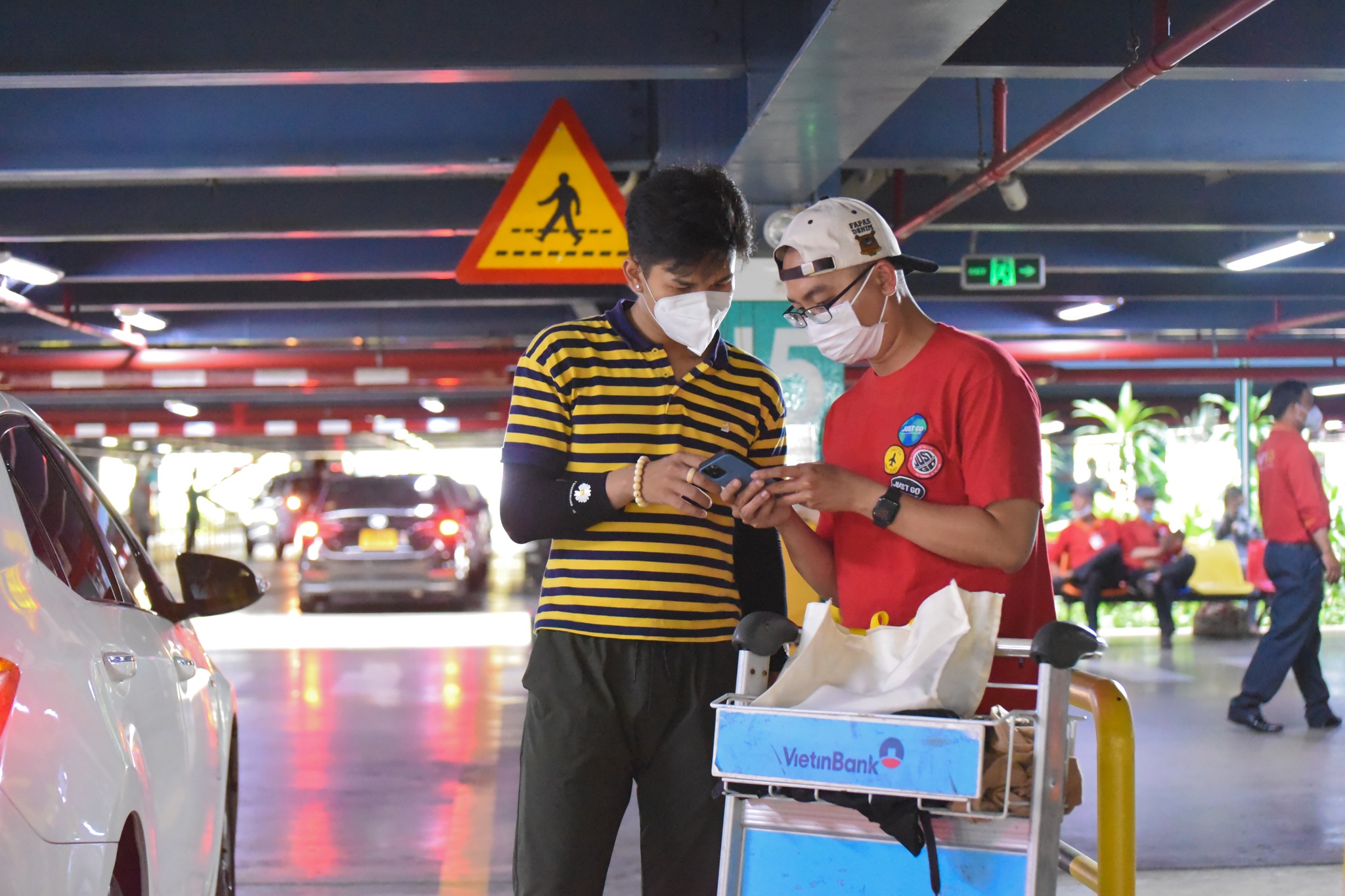 Be xe cong nghe anh 2