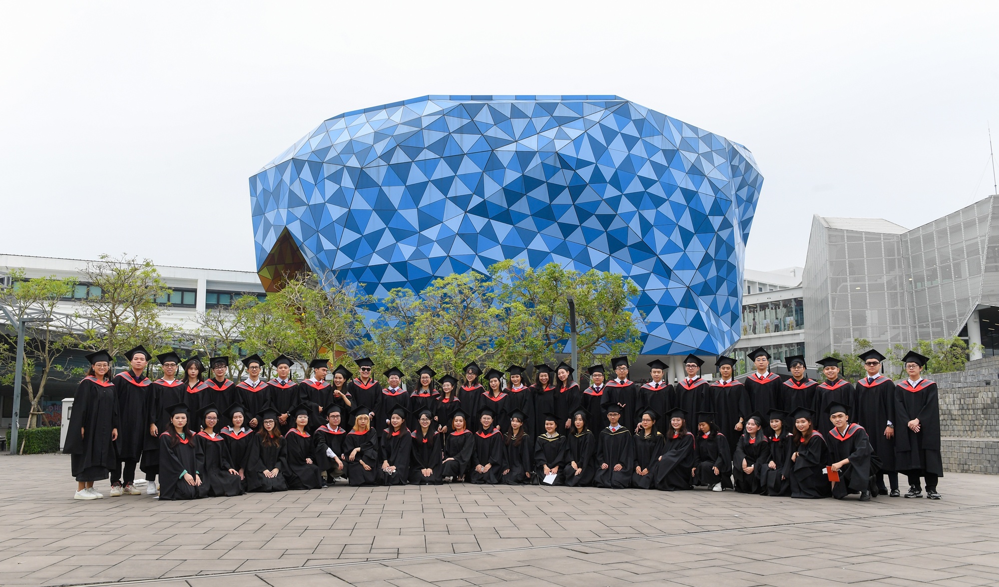 Truong quoc te tai Viet Nam anh 1