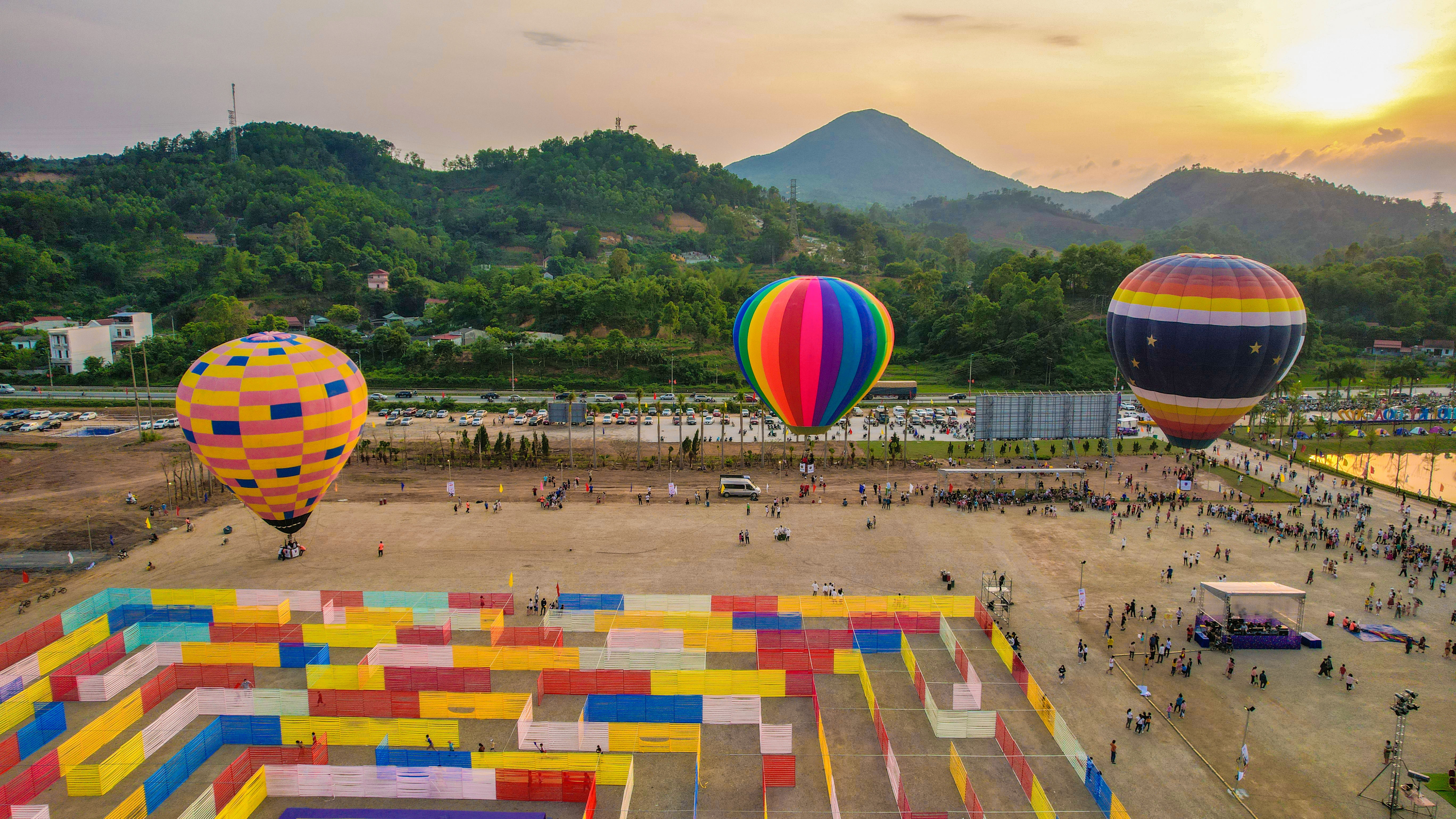 Le hoi Ky Hoa dua du khach di tim dau an rieng cua van hoa ban dia hinh anh