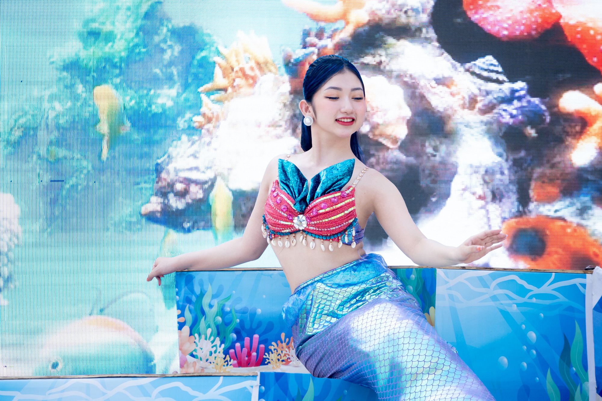 Trai nghiem Le hoi Nang tien ca tai Thien duong Bao Son dip 1/6 hinh anh