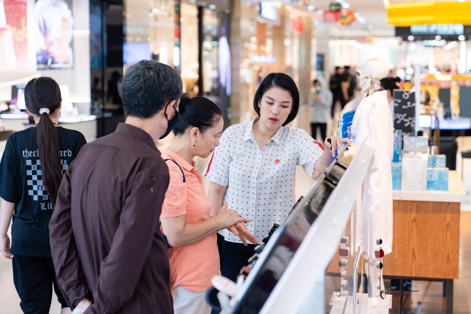 Le hoi mua sam Do 2022 anh 6