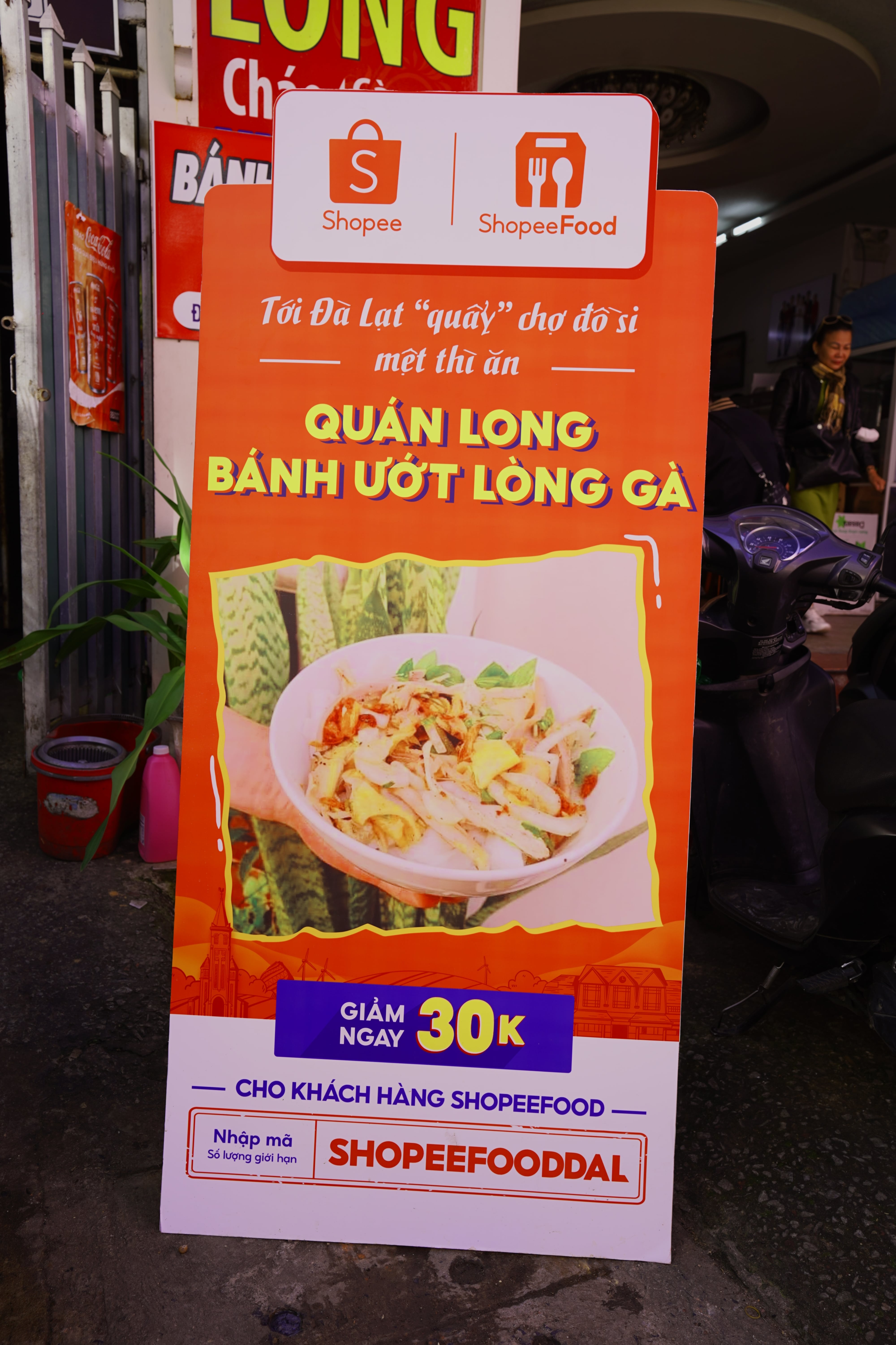 Am thuc du lich anh 6