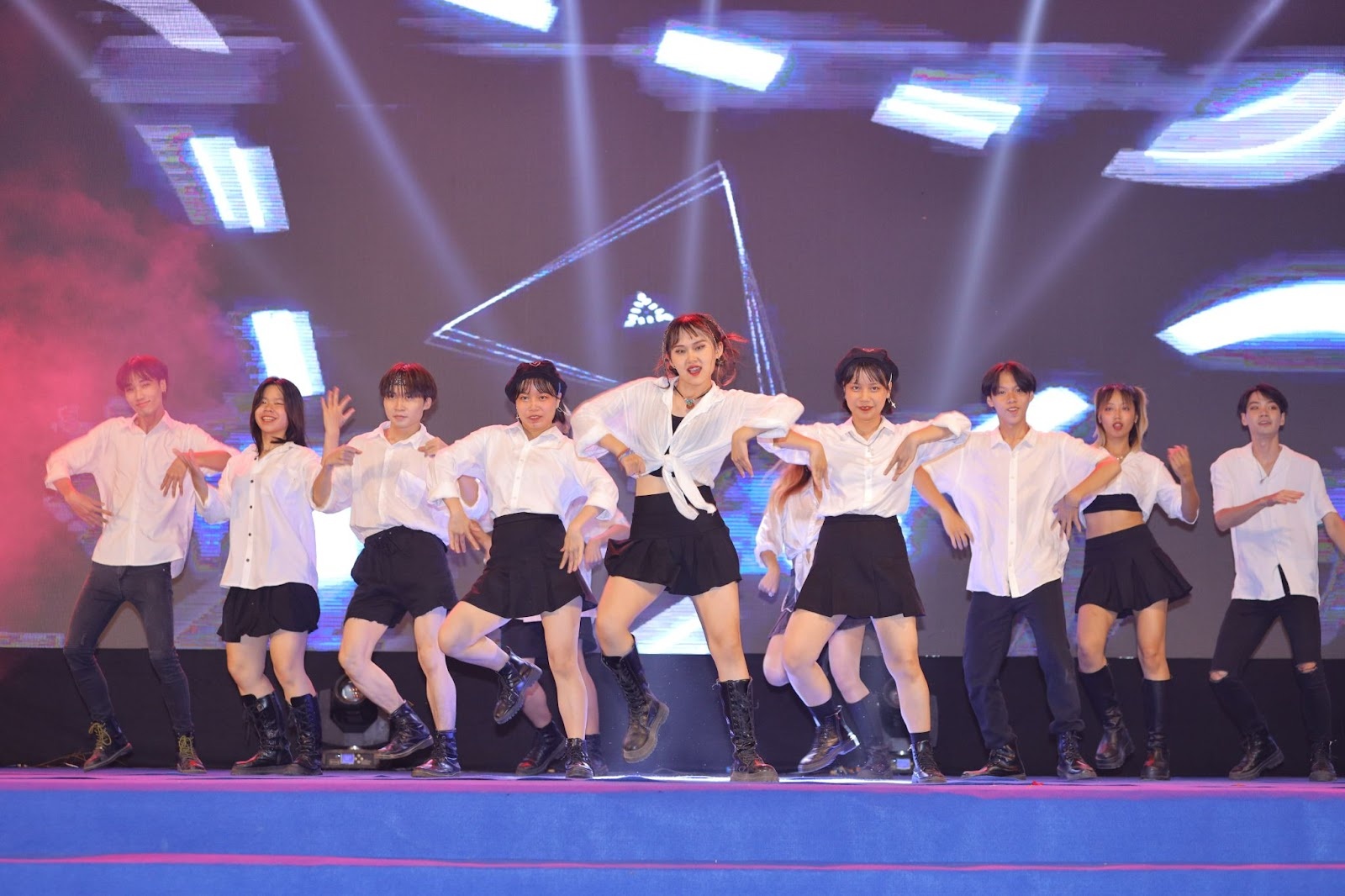 truong Dai hoc Thanh Do anh 4