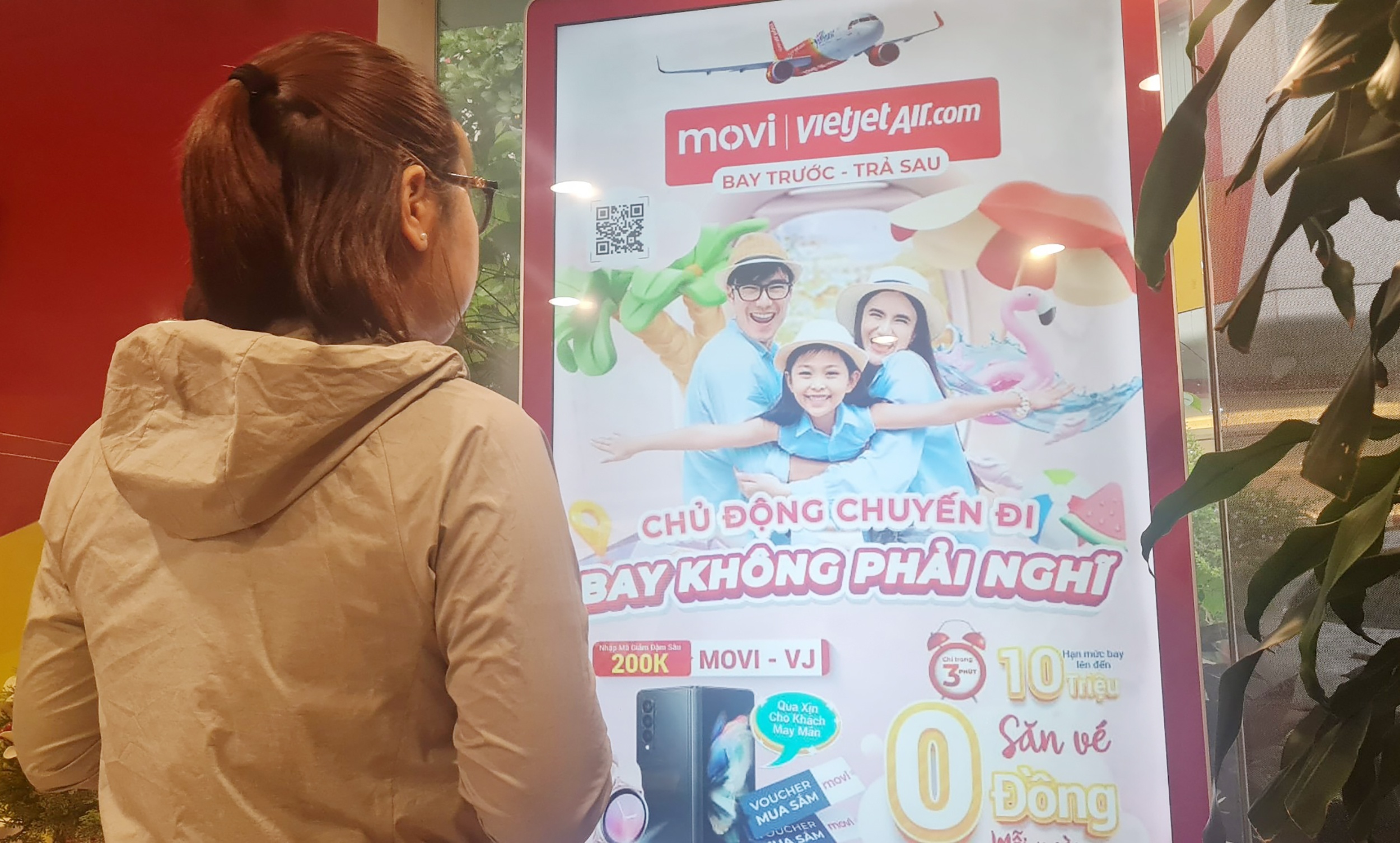 Ve may bay tra gop anh 1