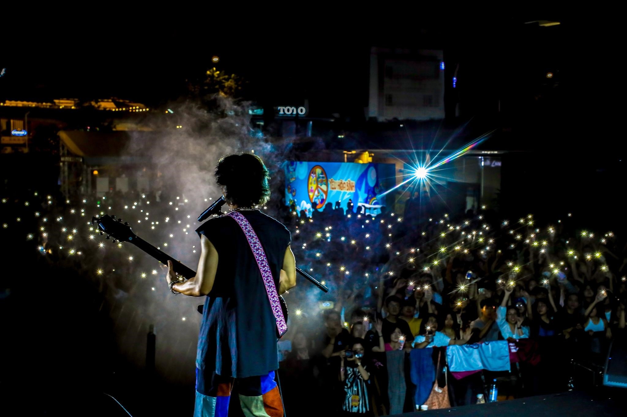 Nhac hoi Yeu hoa binh anh 2