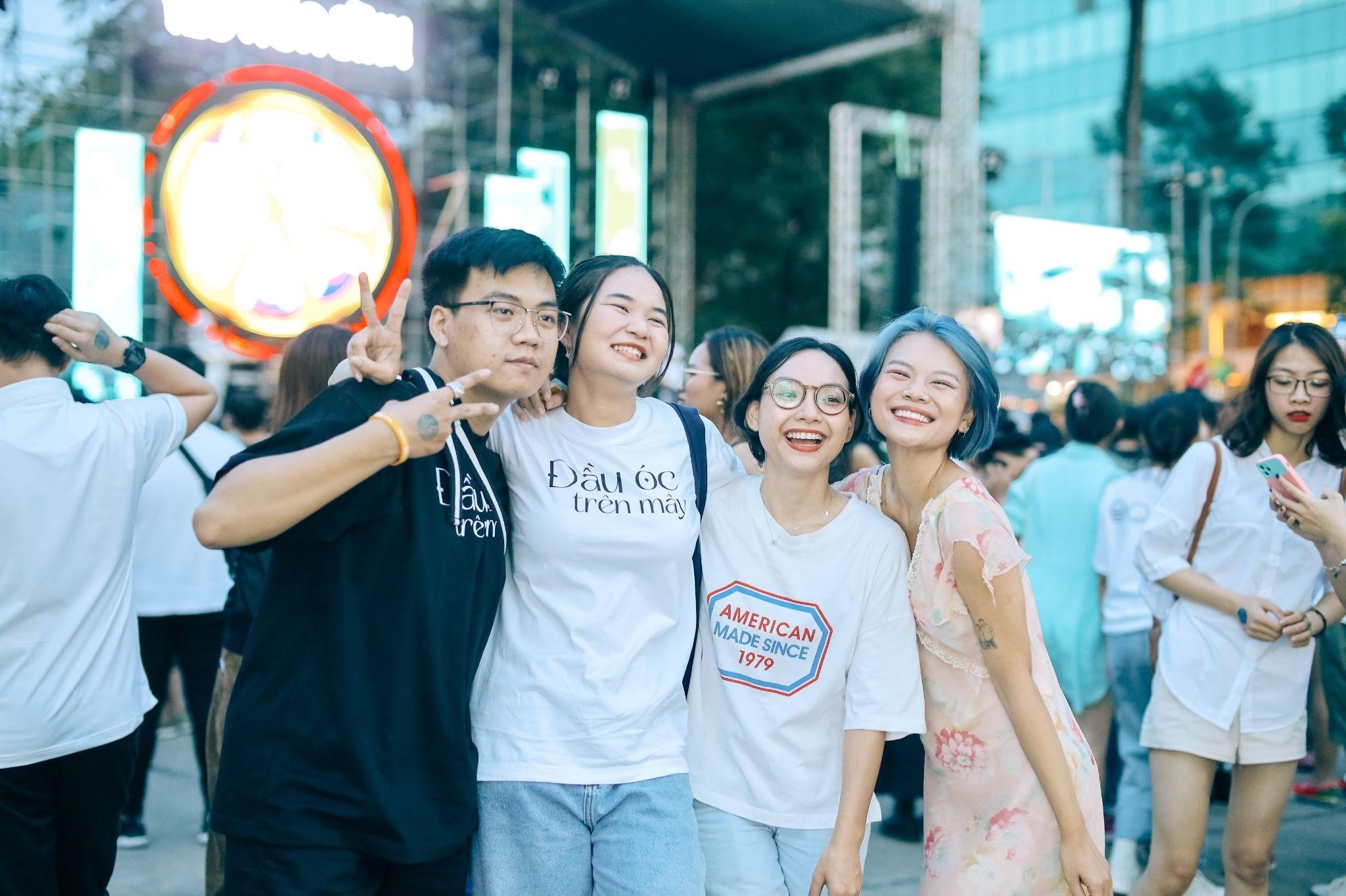 Nhac hoi Yeu hoa binh anh 7