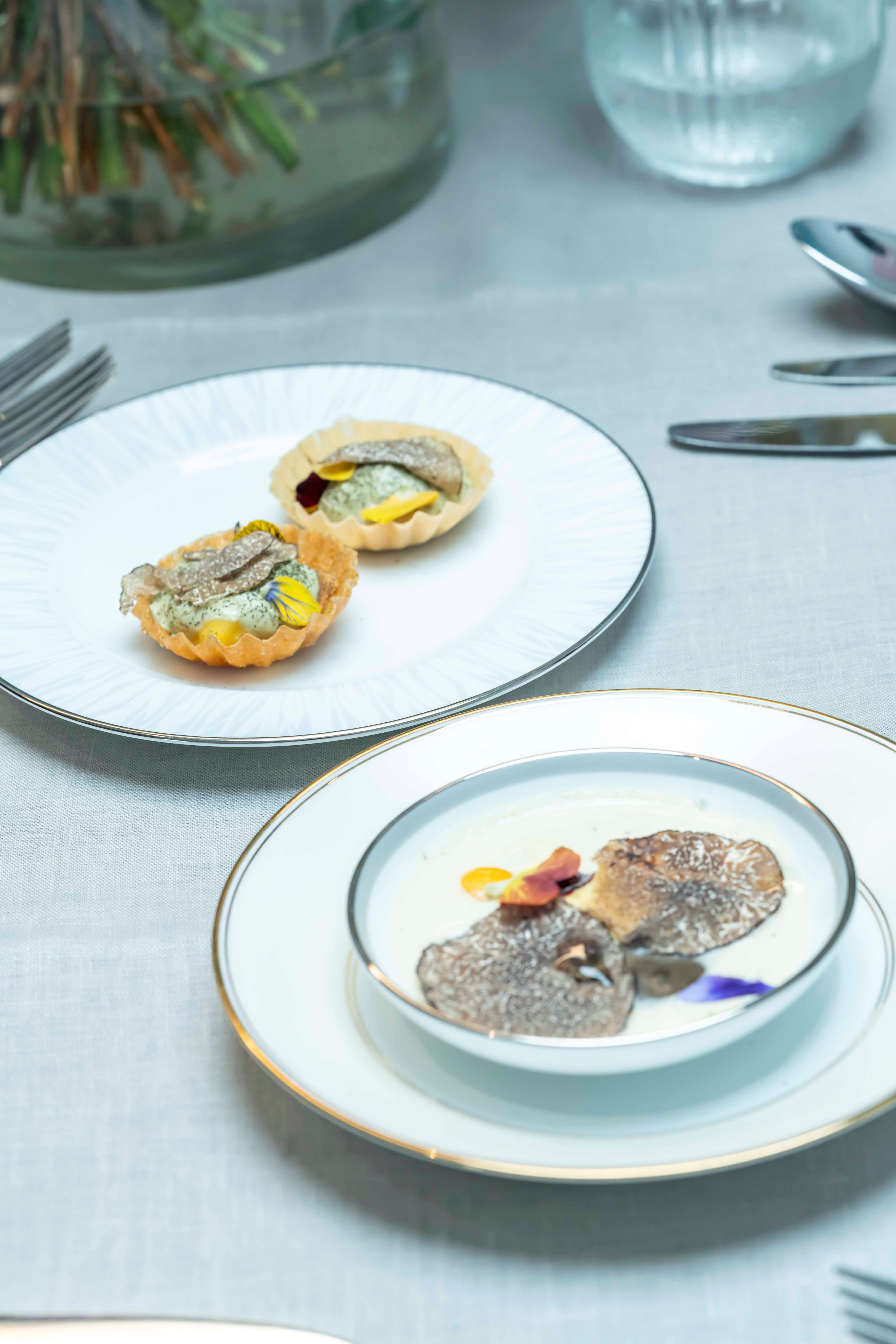 Fashionista Cafe anh 1