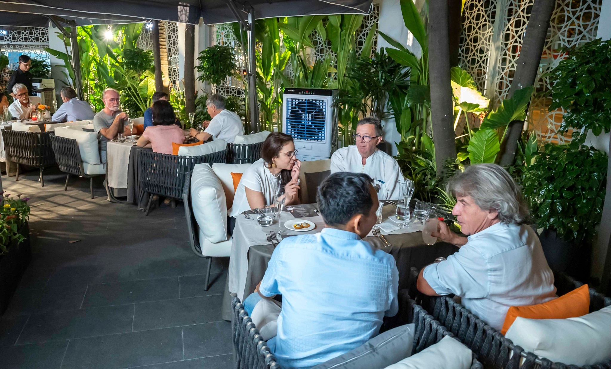 Fashionista Cafe anh 6