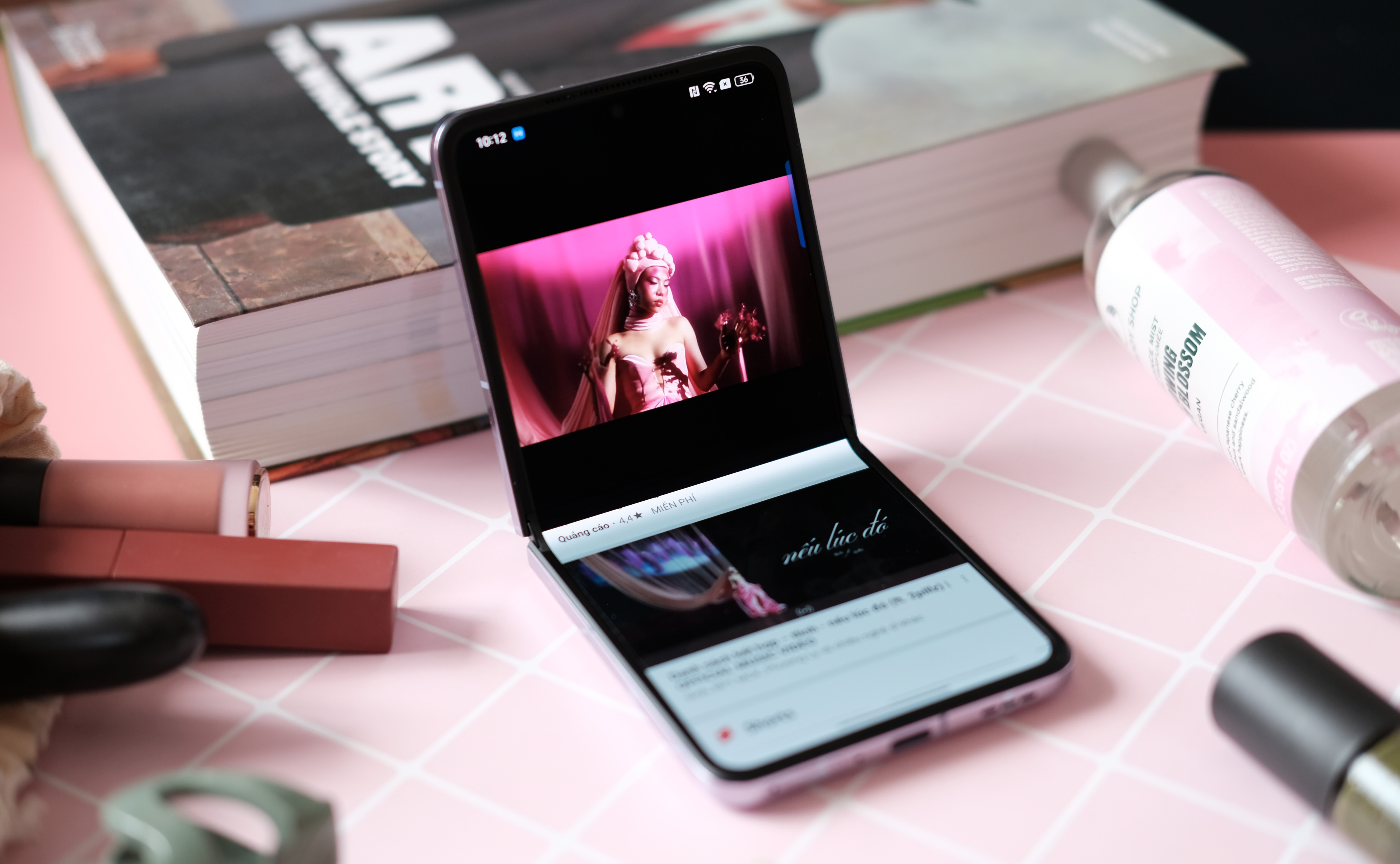 Oppo Find N2 Flip anh 1