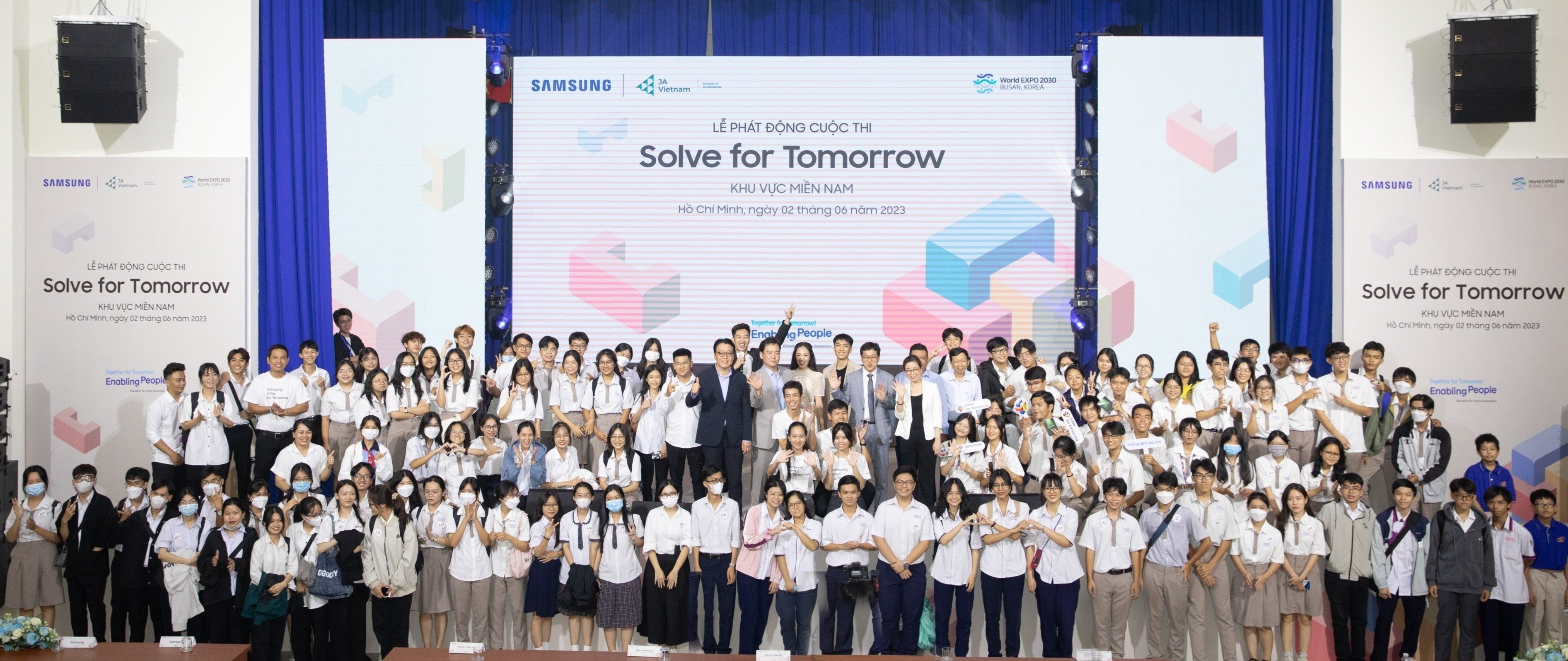 Solve for Tomorrow 2023 anh 1