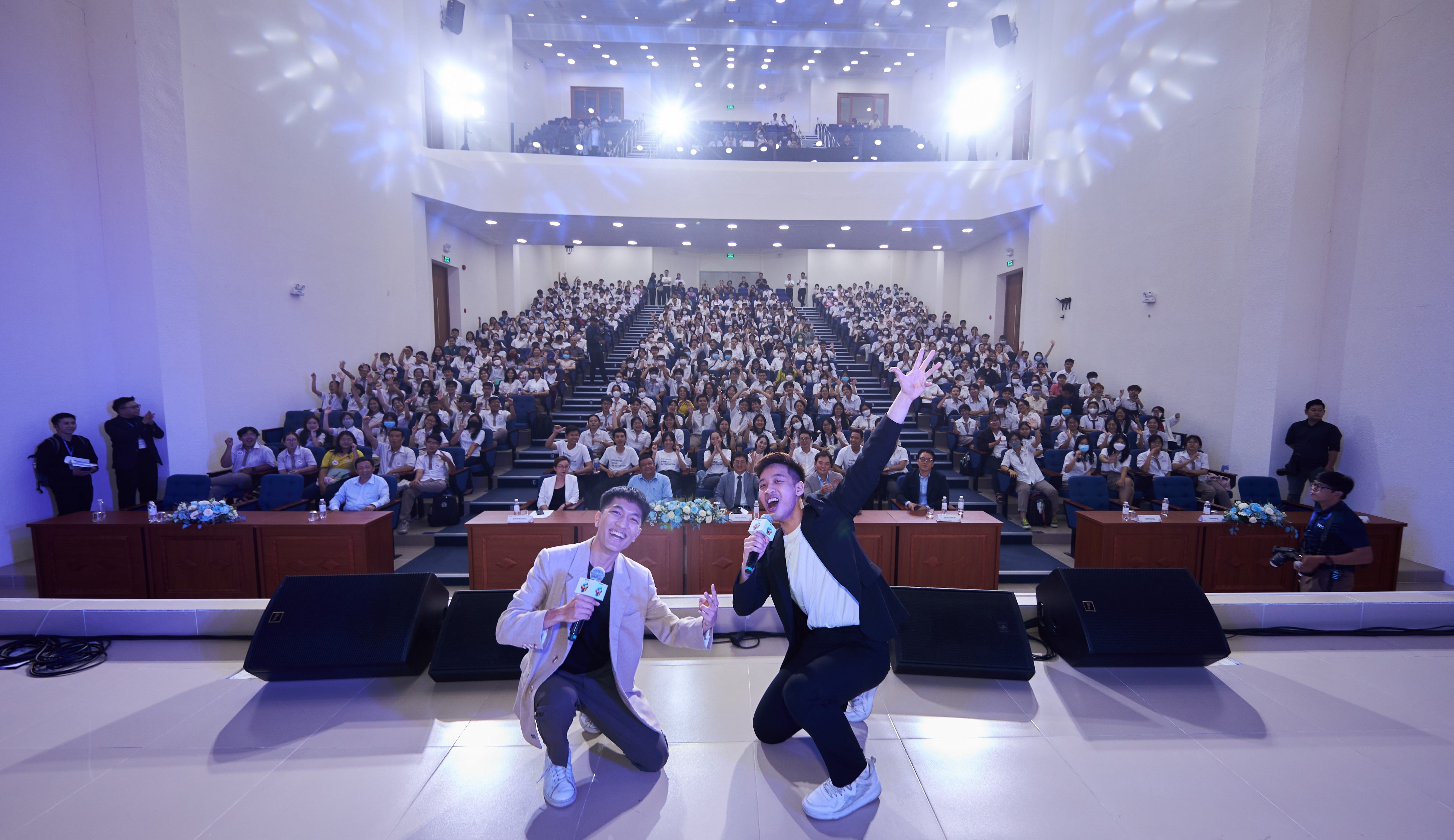 Solve for Tomorrow 2023 anh 8