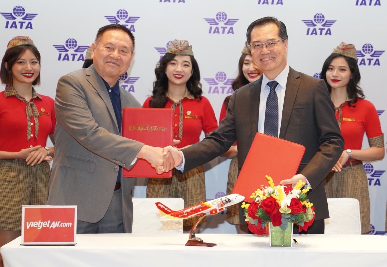Hoc vien Hang khong Vietjet tham gia mang luoi dao tao cua IATA hinh anh