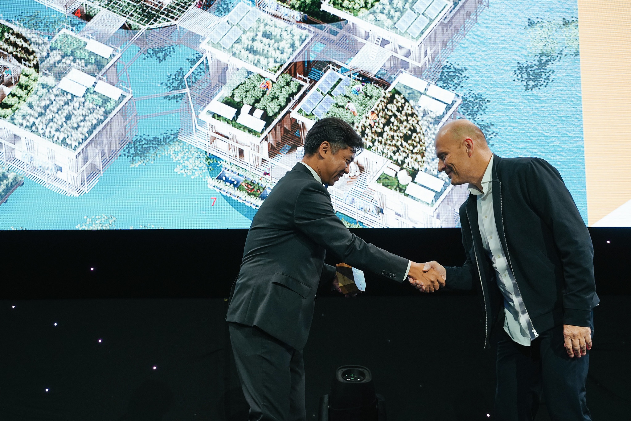 Lien hoan Kien truc anh 3