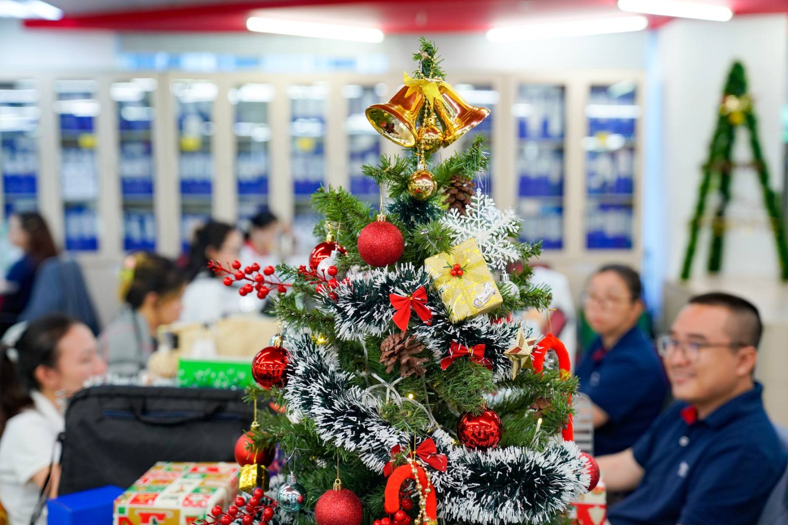 Giang sinh Vietjet anh 7