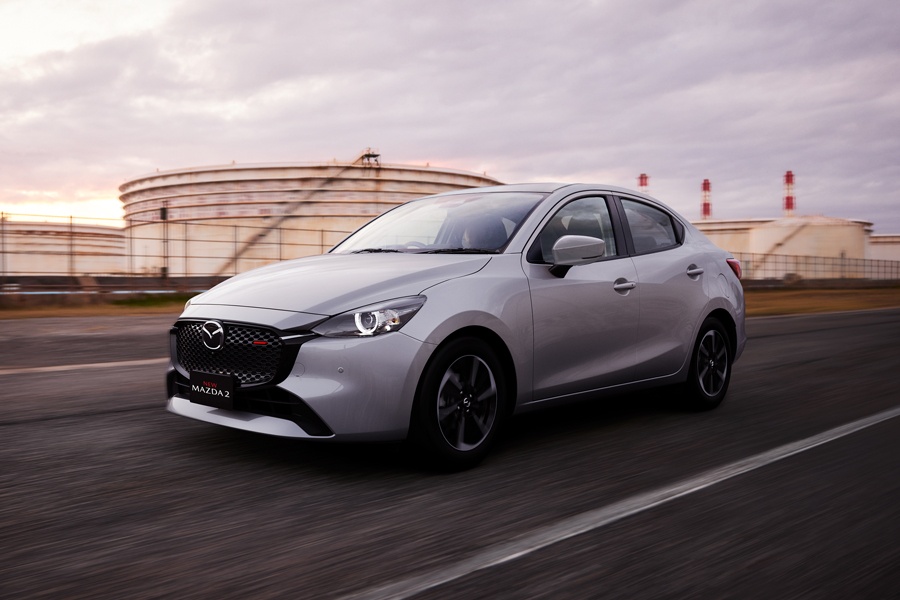 New Mazda2 anh 1