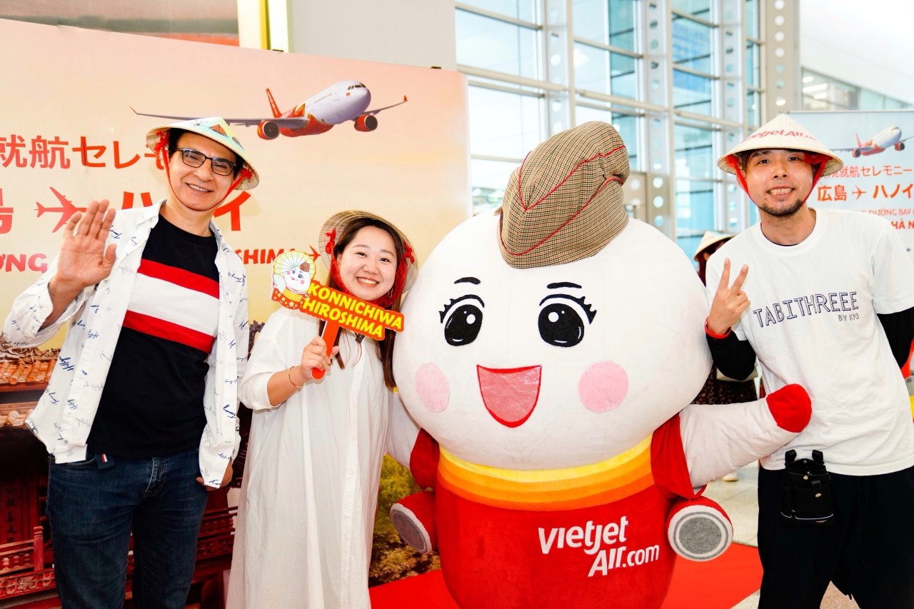 Vietjet vua khai truong duong bay giua Ha Noi va Hiroshima hinh anh