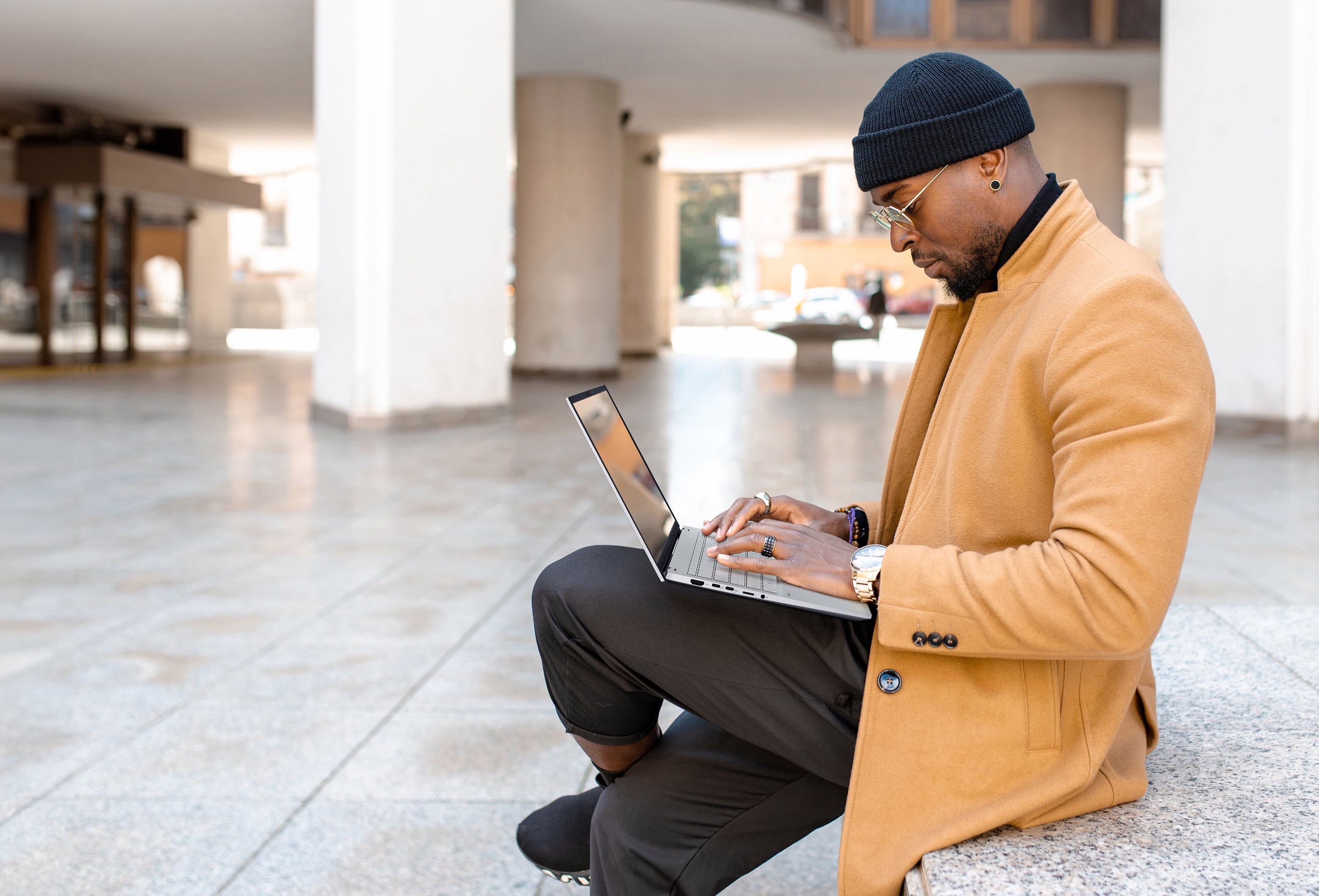 Laptop AI khac gi laptop thuong? hinh anh