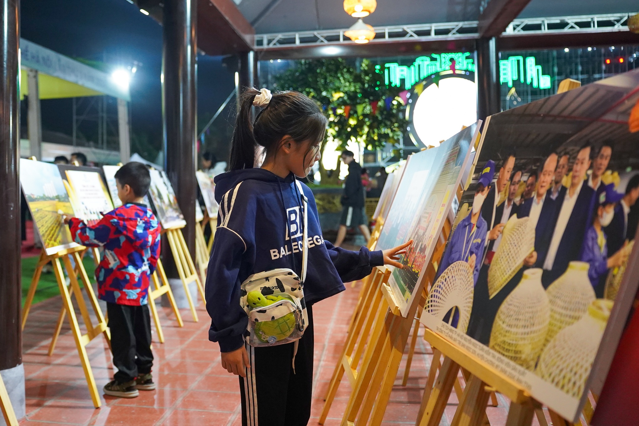 Mailand Hanoi City anh 19