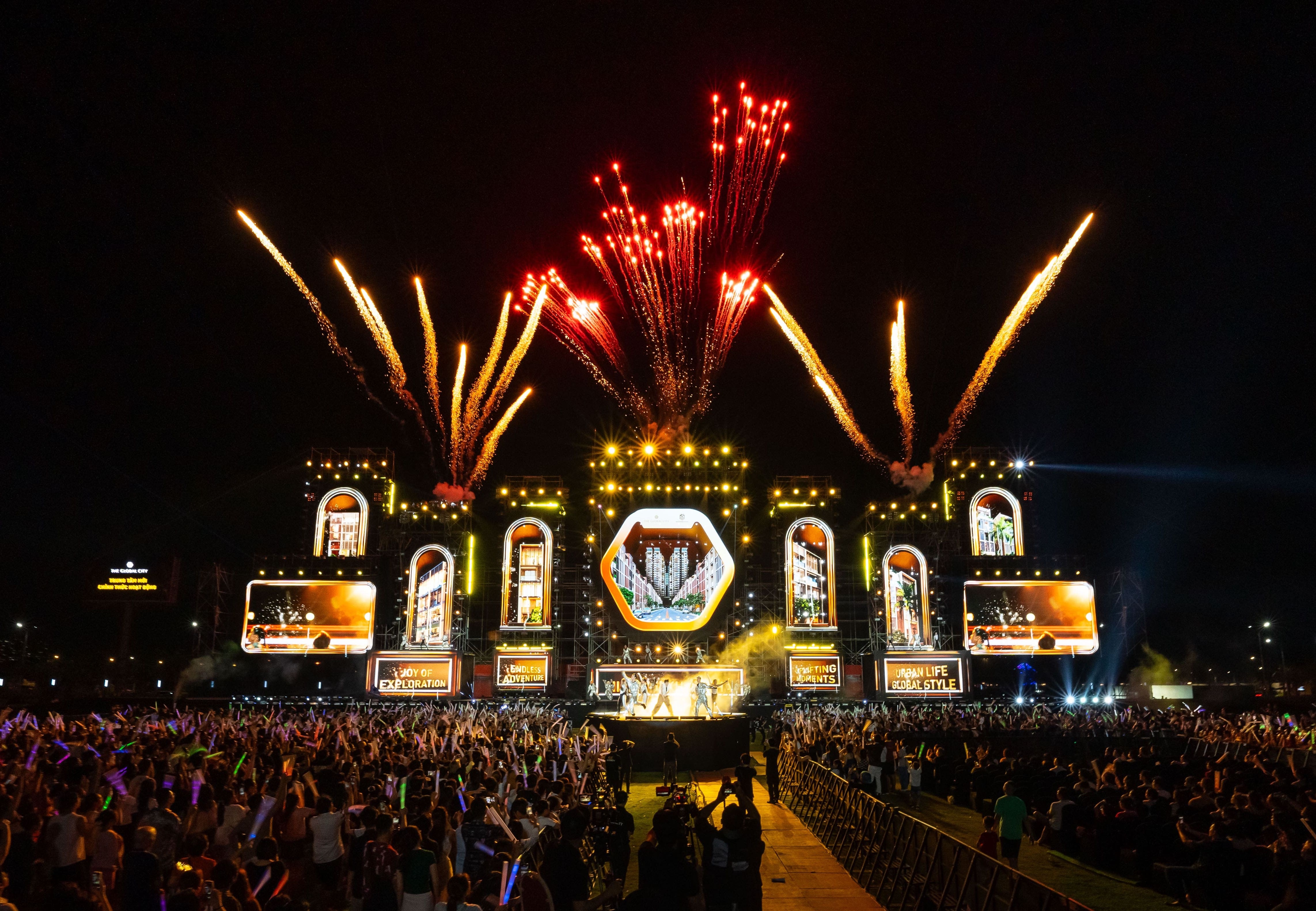 'Be The Celebration' - le hoi chao 2025 tai trung tam moi cua TP.HCM hinh anh