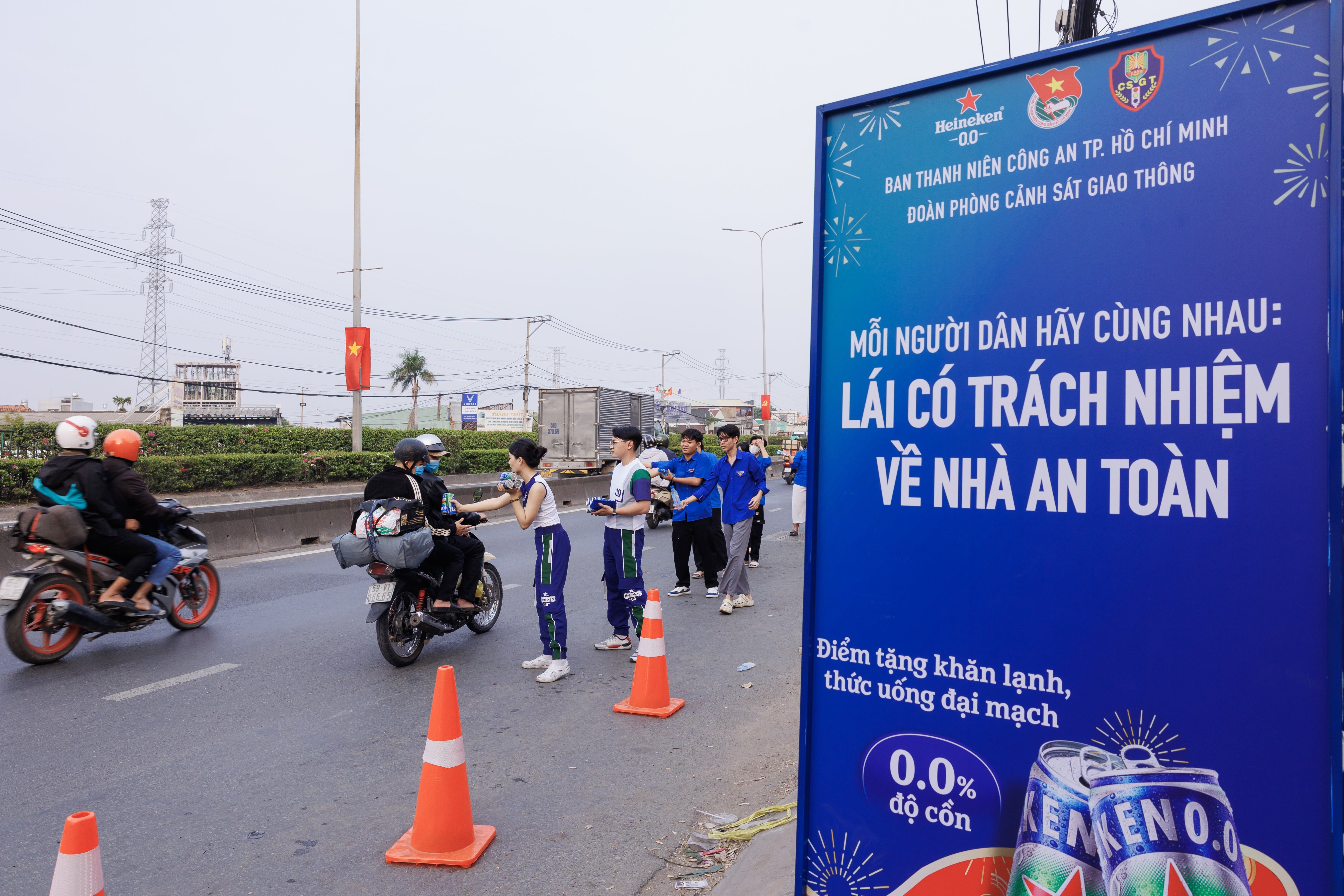 Diem tiep suc nhan dan anh 3