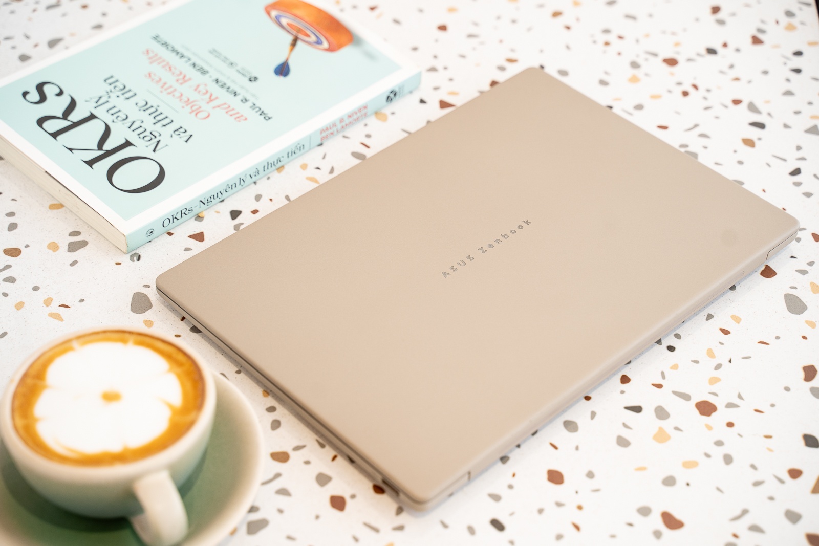 Laptop AI Asus anh 1