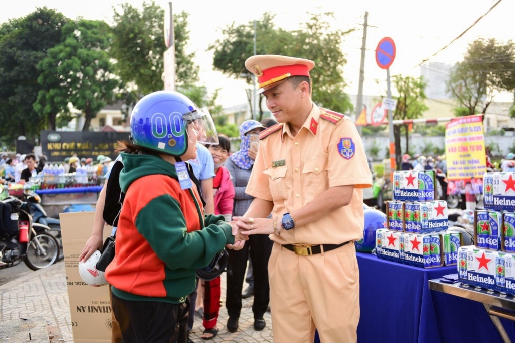 Uong 0 lai anh 5