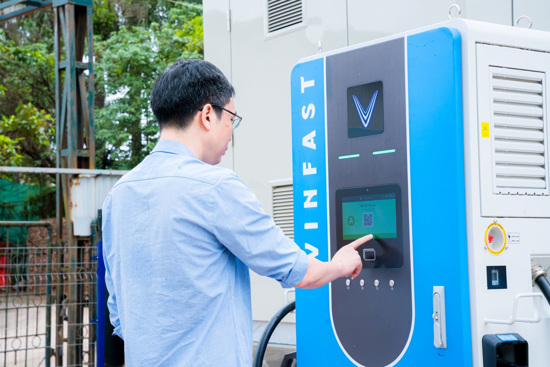 Tram sac VinFast anh 2