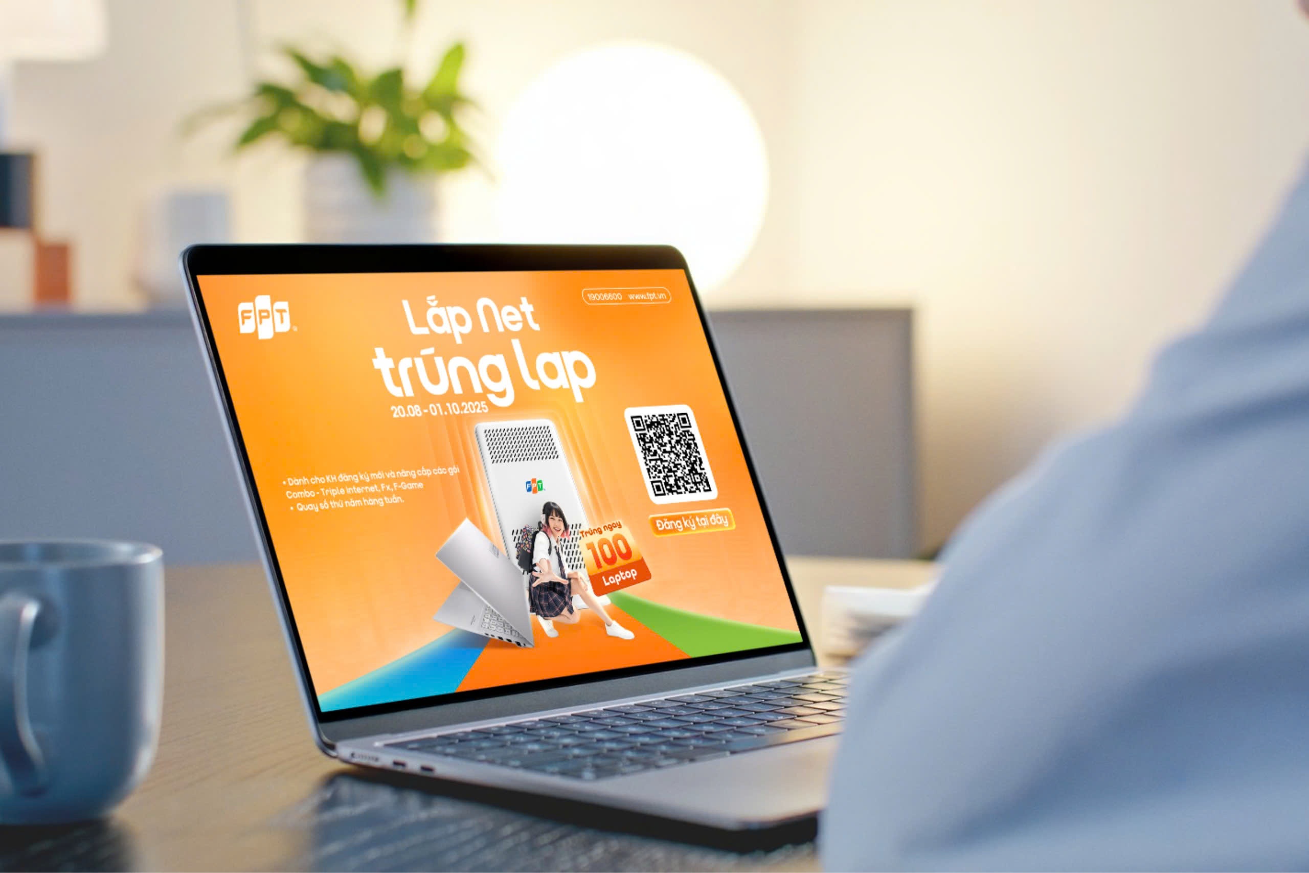 Laptop sinh vien anh 1