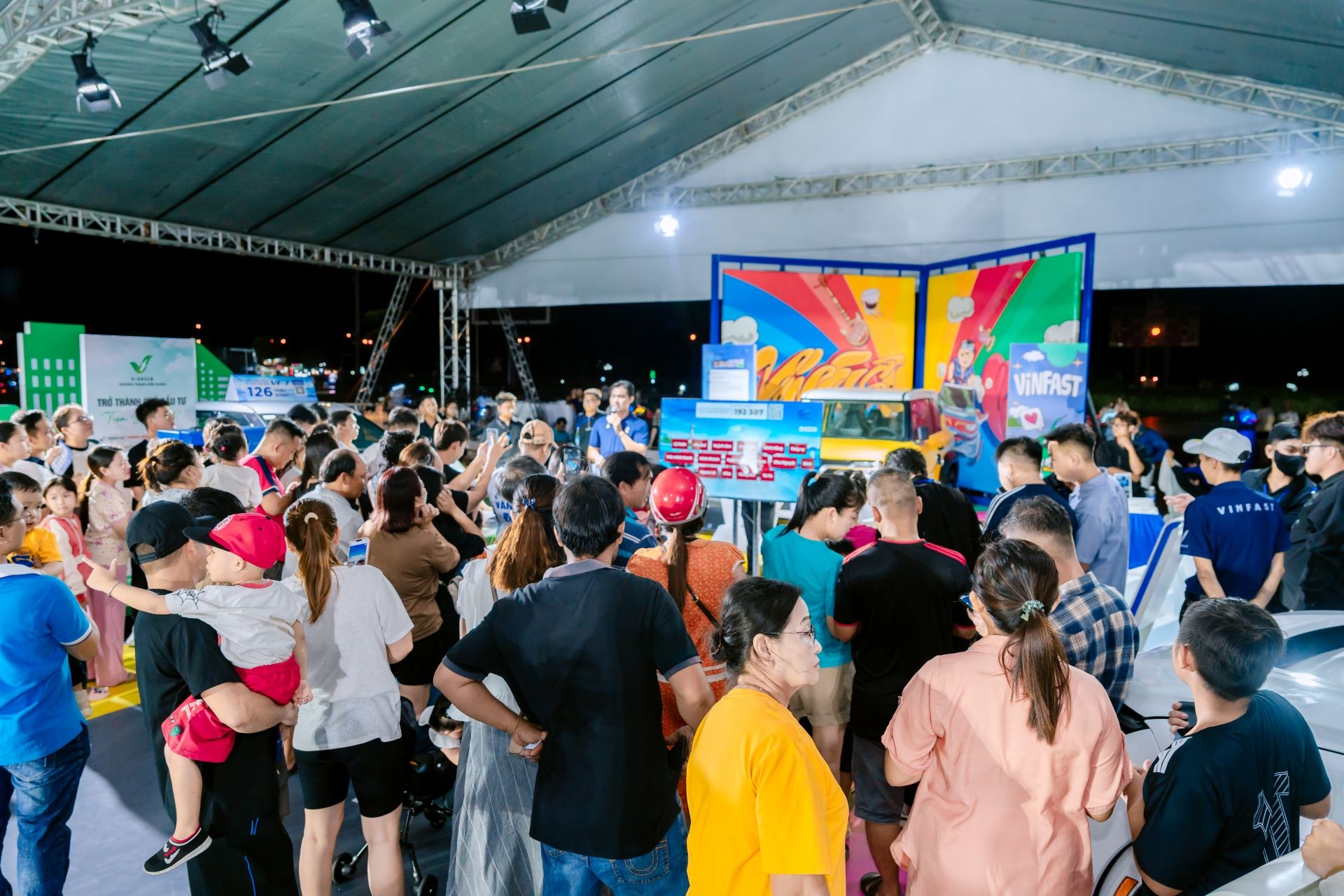 Xe dien VinFast anh 1