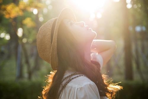 dieu ky dieu giua tam bao anh 1