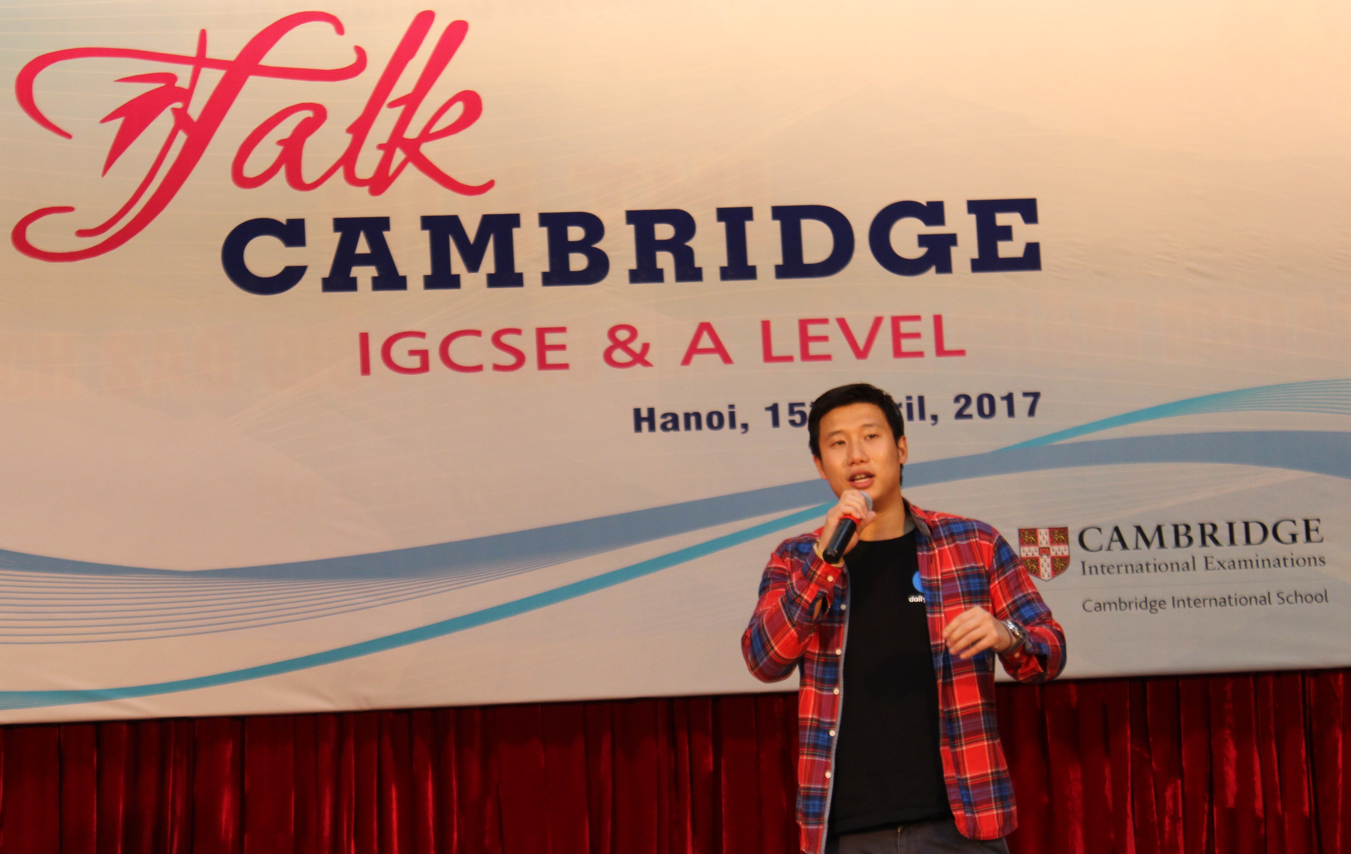 con hu vi cha me anh 1