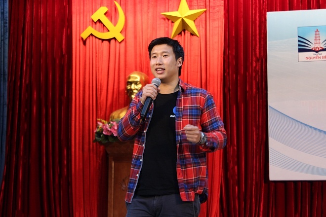 'Cha me Viet Nam dang lam hu con tre vi bao boc qua muc' hinh anh