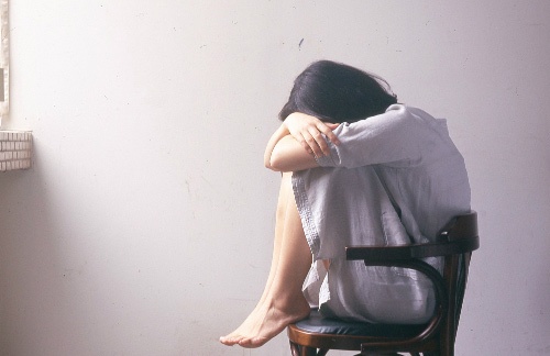 Co gai thue nguoi yeu de tra thu tinh cu hinh anh