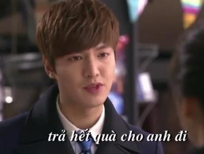 Hau chia tay, nho em gai doi nguoi yeu cu 20 trieu dong tien qua hinh anh