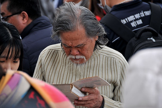 Hoi sach cu Ha Noi thang 9: Khong gian ket noi cac doc gia yeu sach cu hinh anh