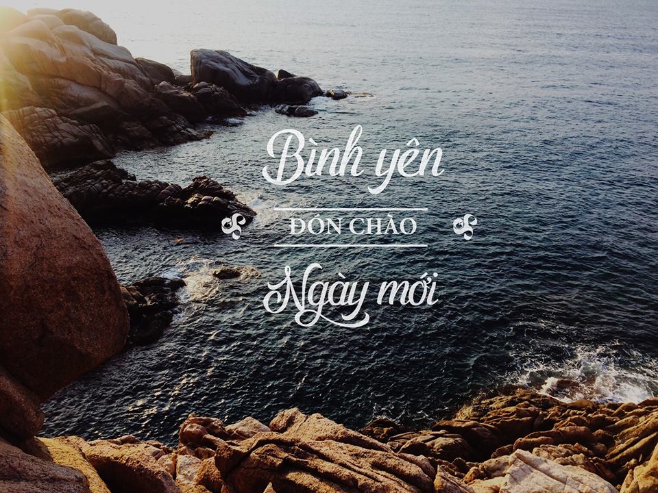 Ngam binh minh tren vinh Vinh Hy hinh anh