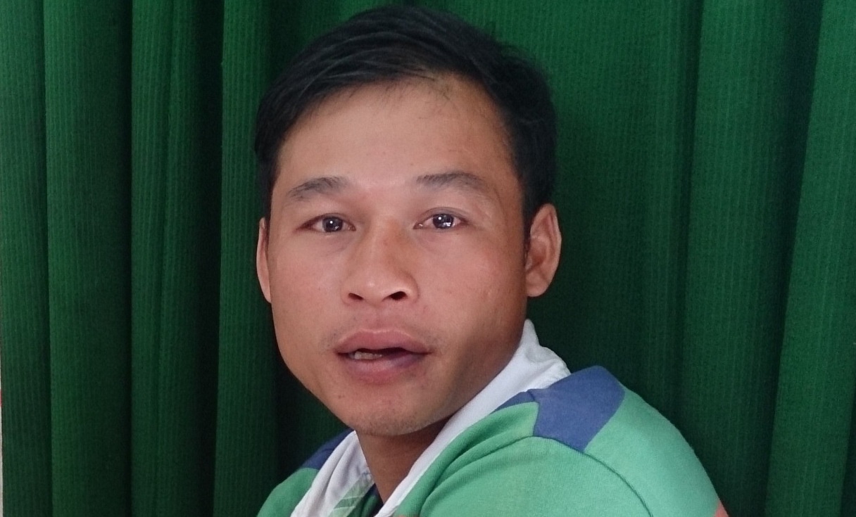 Bi che con khoc gay on ao, cam dao dam chet nguoi hinh anh