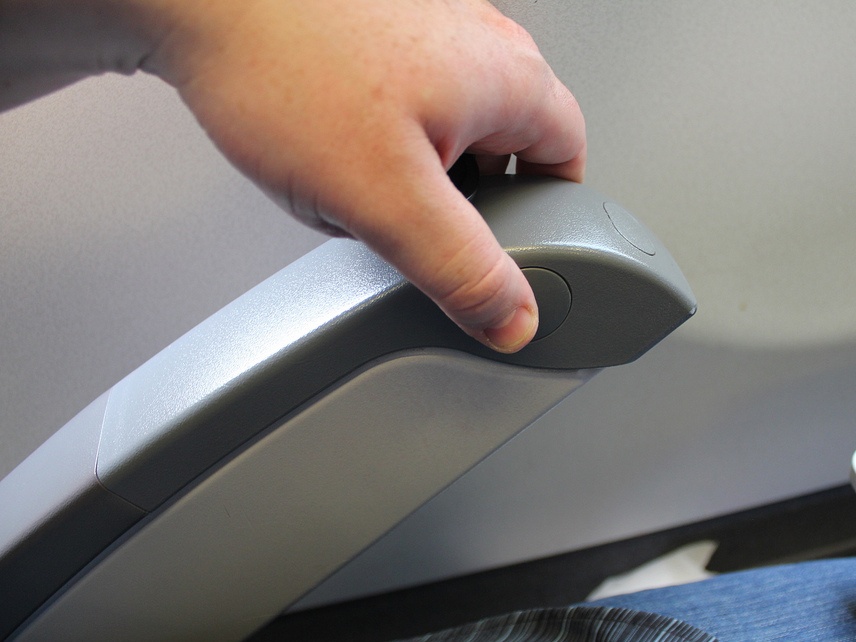 Mẹo vặt giúp chuyến bay dài thoải mái hơn ảnh 1 Meo vat giup chuyen bay dai thoai mai hon anh 1