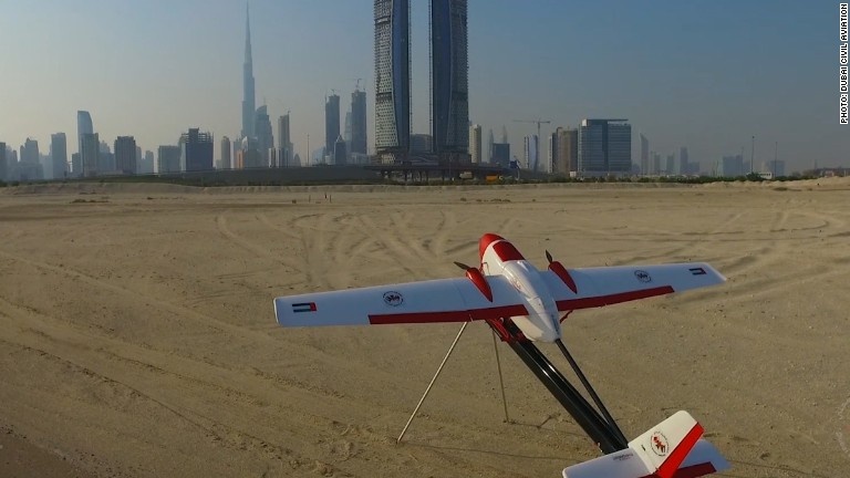 Sân bay Dubai đóng của vì thiết bị bay không người lái ảnh 2 San bay Dubai dong cua vi thiet bi bay khong nguoi lai anh 2